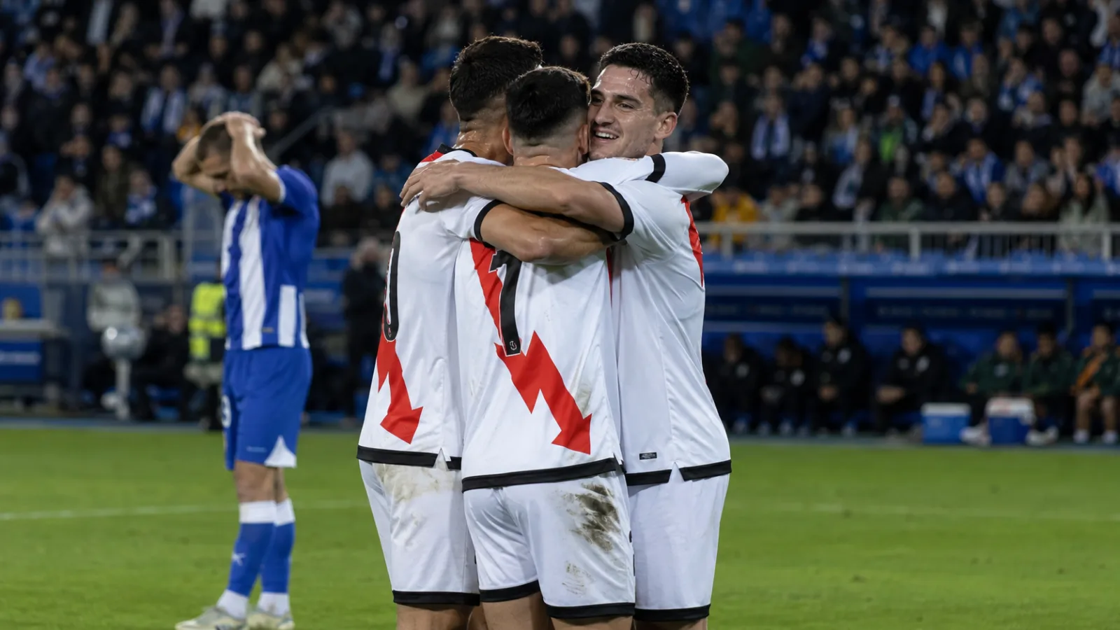 Deportivo Alavés Rayo Vallecano de Madrid - célébration du Rayo dans le résumé du match
