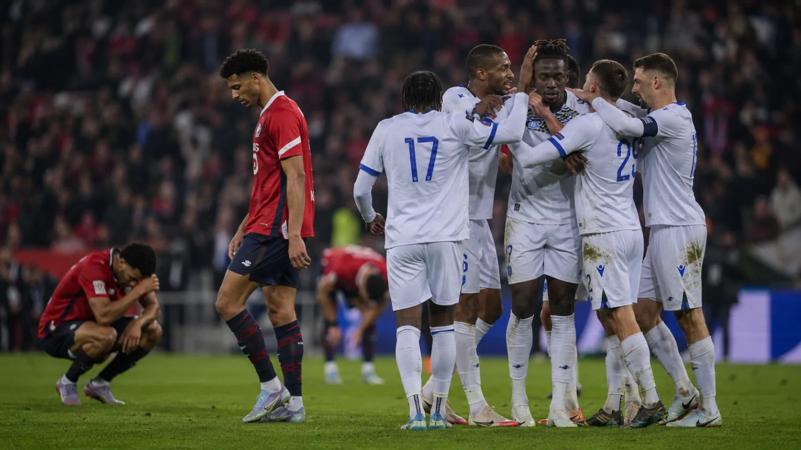 Lille OSC AJ Auxerre : Auxerre frappe fort et renverse Lille 0-2