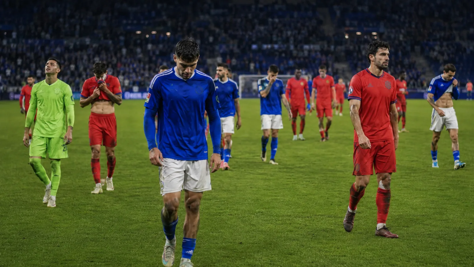 Real Oviedo Getafe - joueurs après le nul 0-0 en Liga