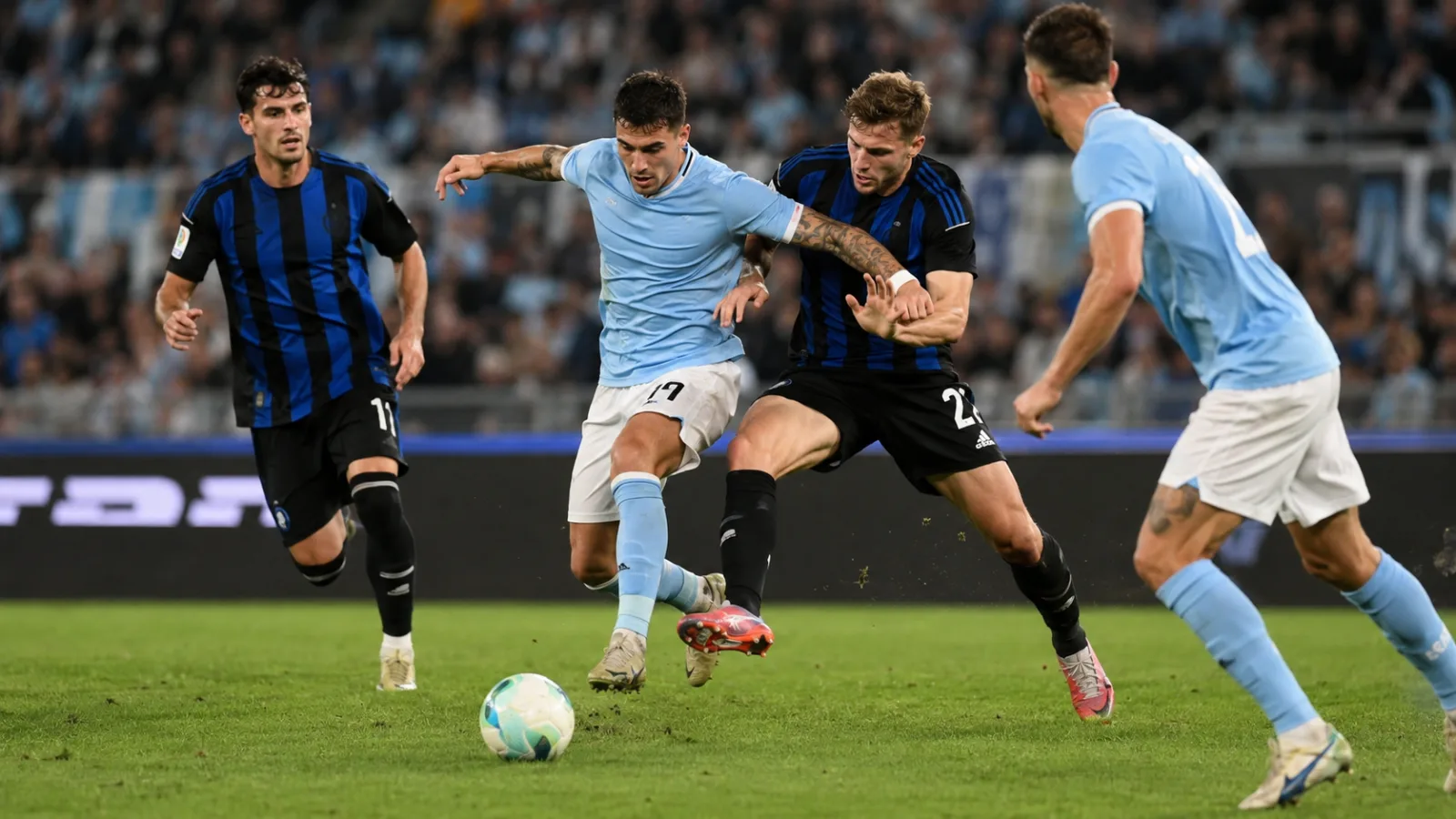 SS Lazio Pisa 1909 - action disputée pendant le match de Serie A