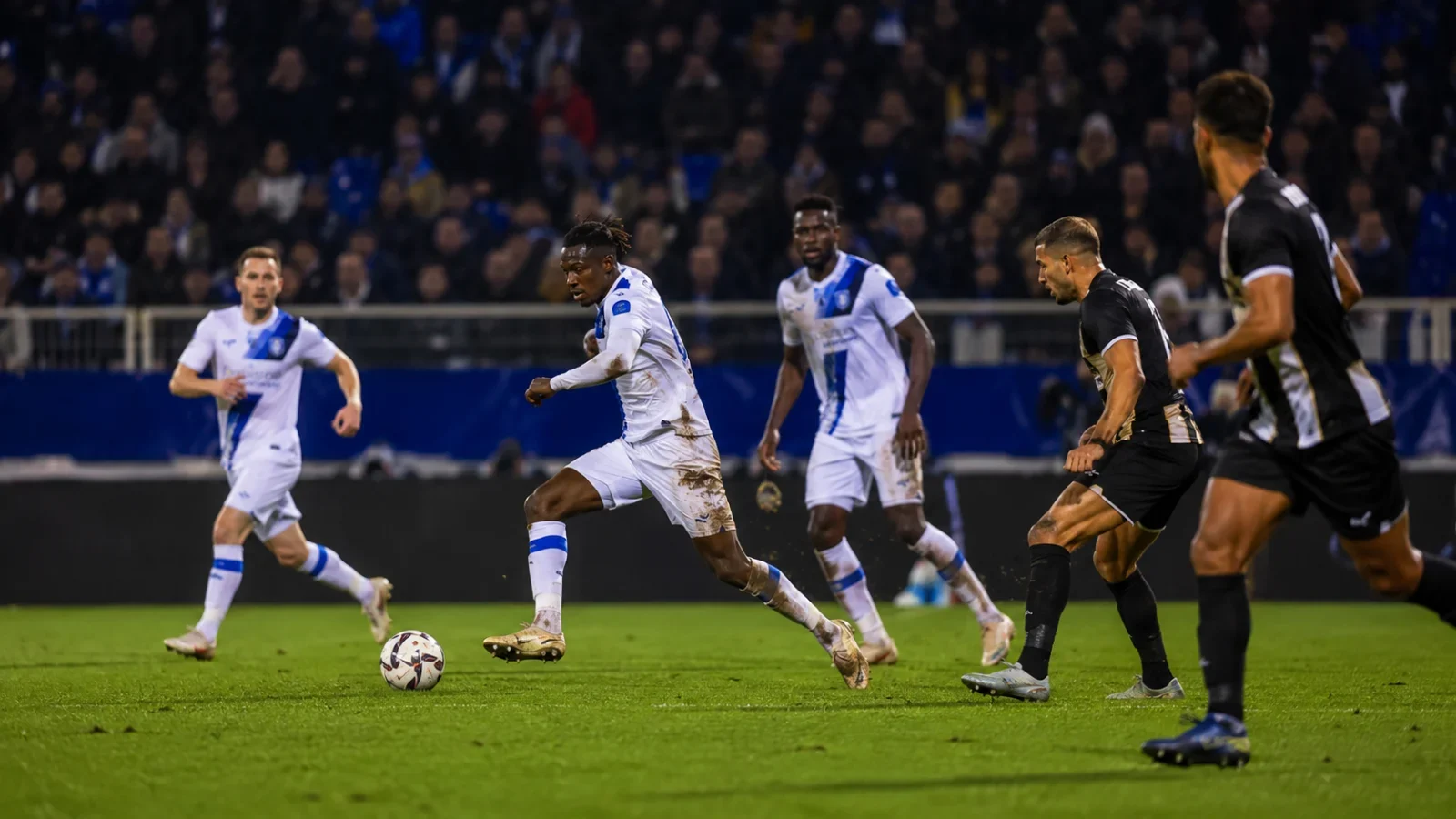 AJ Auxerre Angers : le SCO frappe fort 1-3