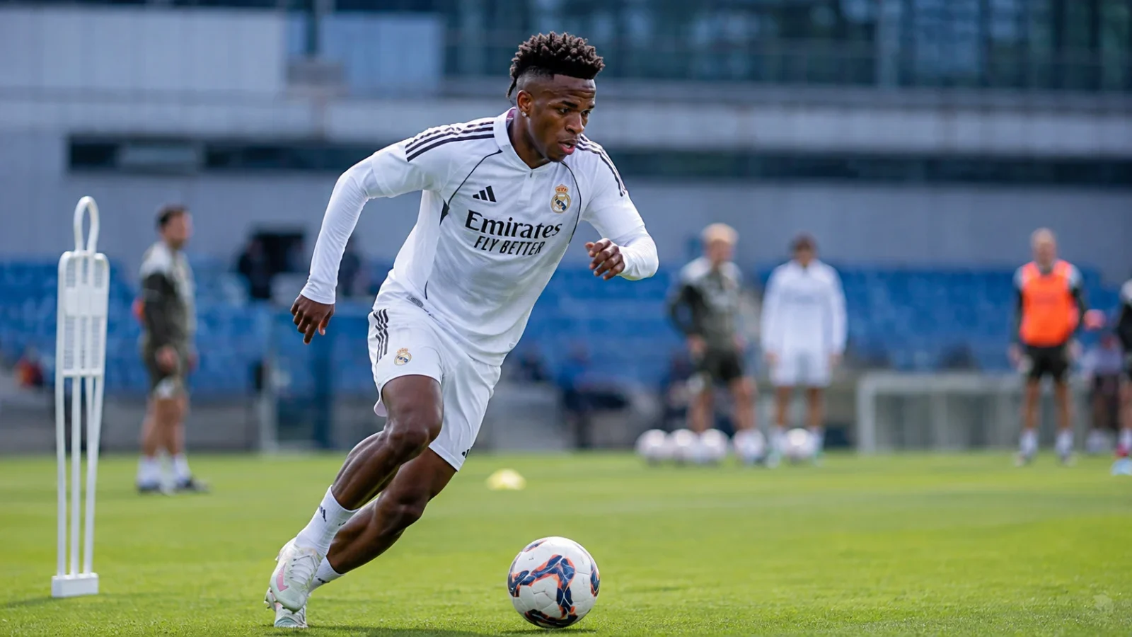 Real Madrid : accord et lecture sportive de la prolongation de Vinicius Jr