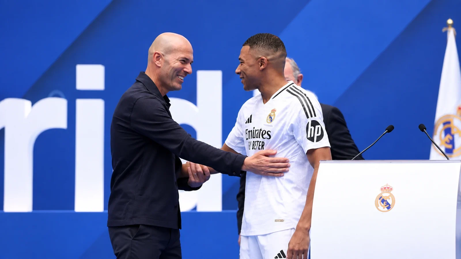 Équipe de France : Mbappé place Zidane au-dessus du simple sélectionneur - illustration