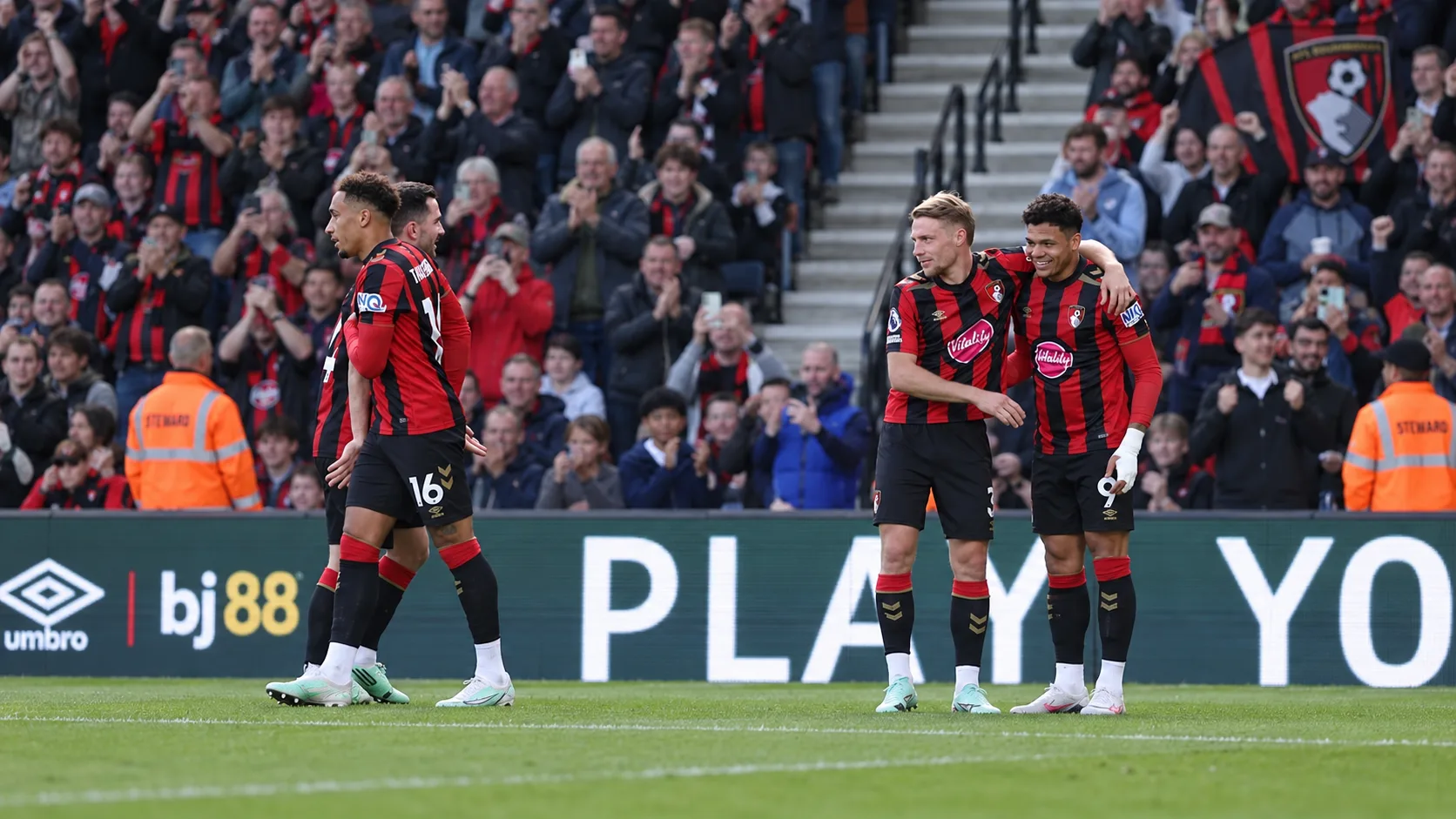 Tavernier ouvre, Evanilson conclut : Bournemouth domine Sunderland