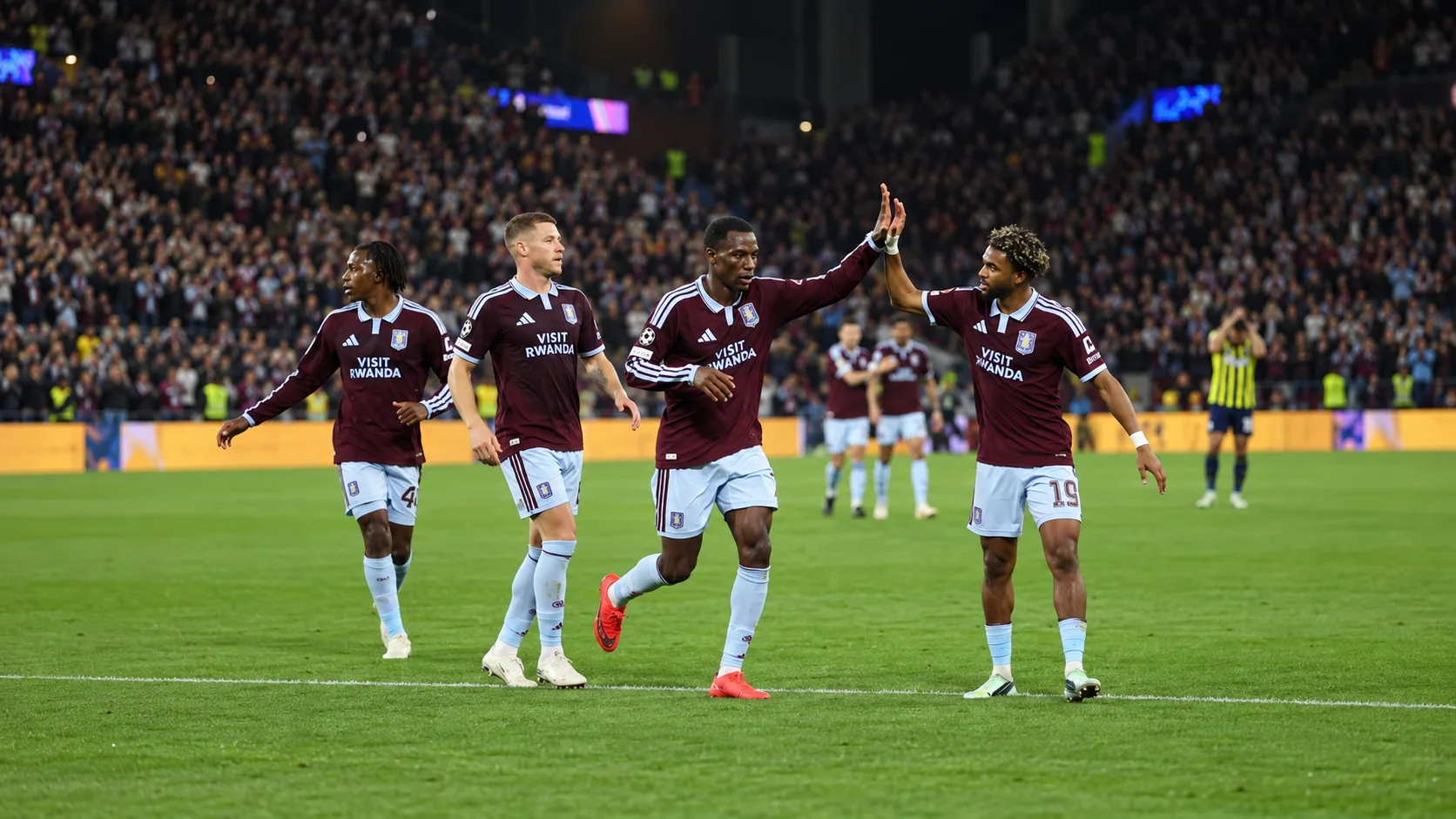 Aston Villa FC frappe fort : Fenerbahce battu 6-0