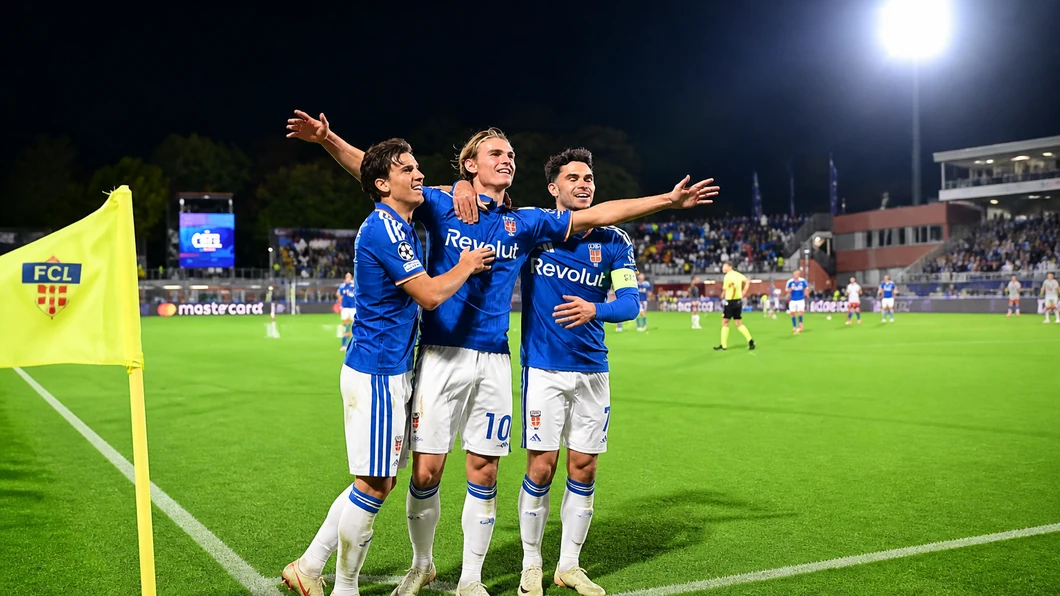 Quatre buts, un seul sens : Como 1907 fait plier Manchester United