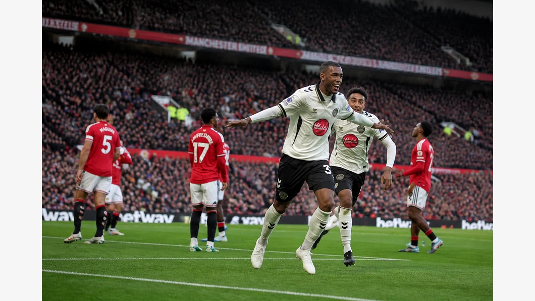 Bournemouth frappe trois fois, Manchester United reste à zéro