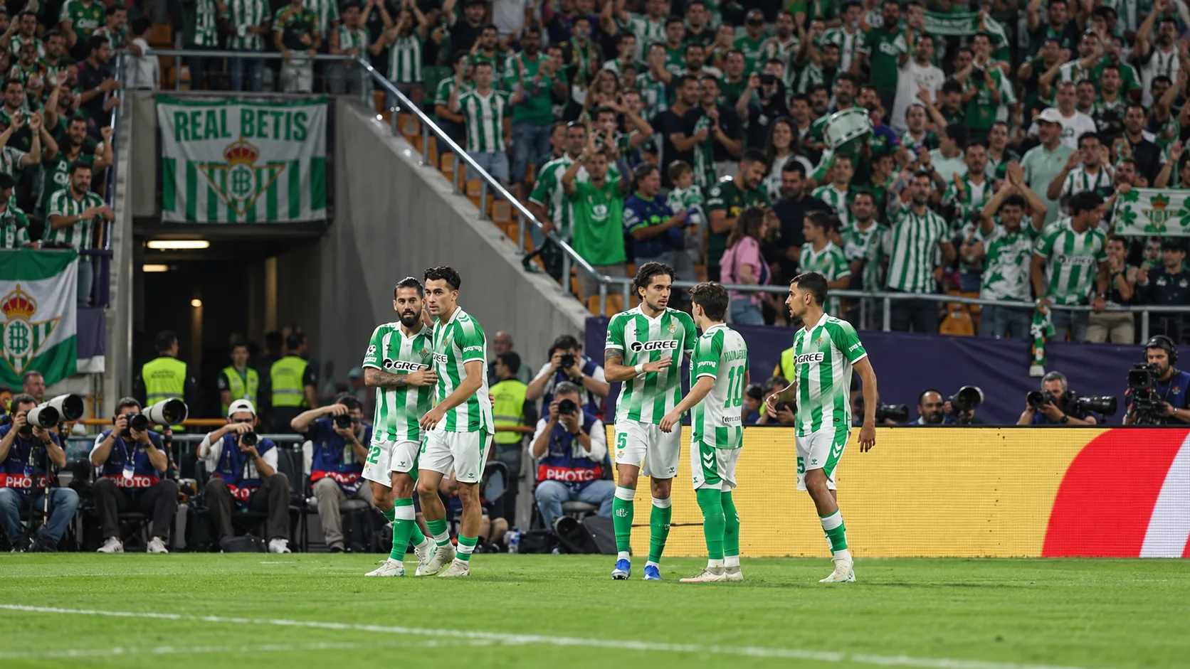 Isco conclut le renversement du Betis face au FC Porto